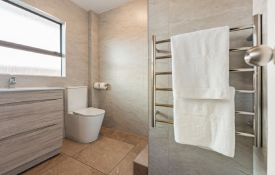 Twin Room - bathroom